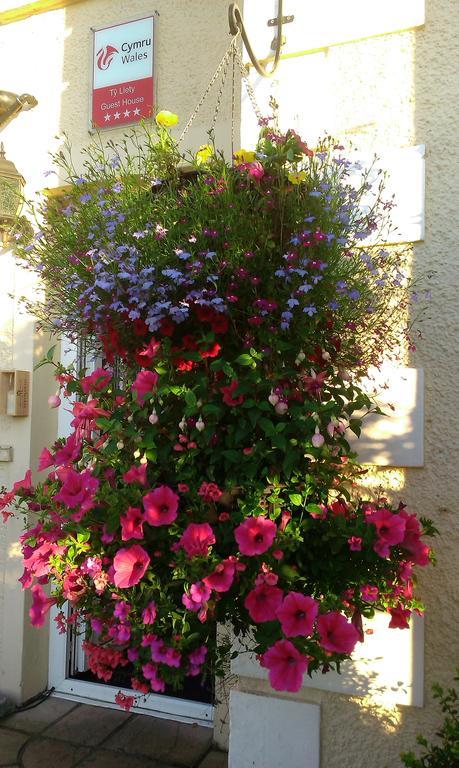Min Y Don Guest House Llanfairfechan Esterno foto