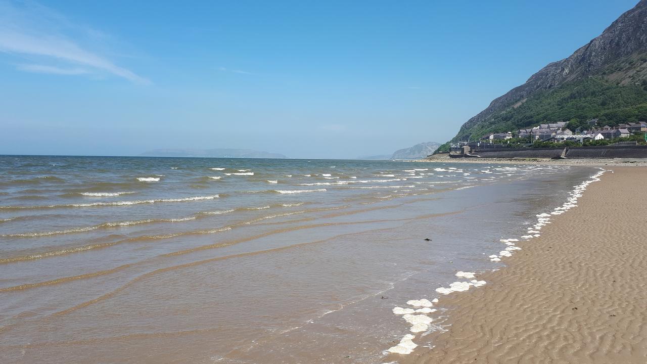 Min Y Don Guest House Llanfairfechan Esterno foto